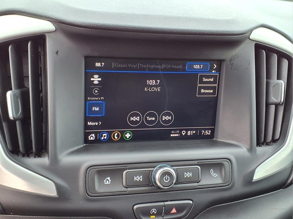Used 2024 GMC Terrain SLE FWD image 10