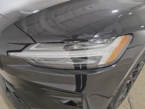 Used 2024 Volvo S60 B5 Plus image 23