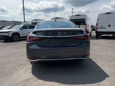 Used 2024 Lexus ES 250 w/ Premium Package AWD/4WD image 7