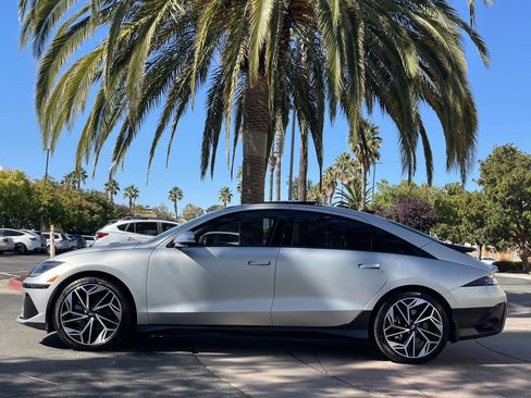 Used 2023 Hyundai Ioniq 6 Limited image 3