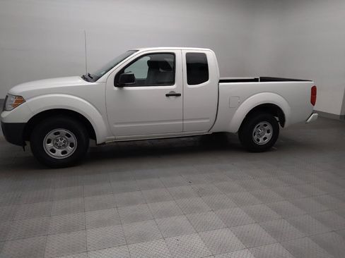 Used 2019 Nissan Frontier S image 2