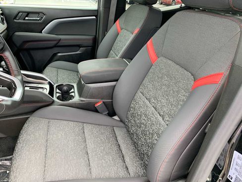 Certified 2025 Chevrolet Colorado Z71 AWD/4WD image 18