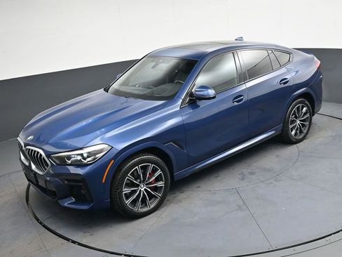 Used 2022 BMW X6 xDrive40i w/ M Sport Package image 29