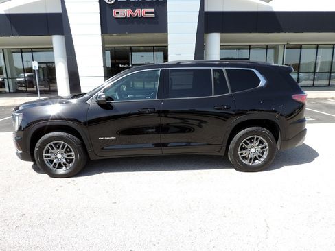 Used 2025 GMC Acadia Elevation FWD image 8