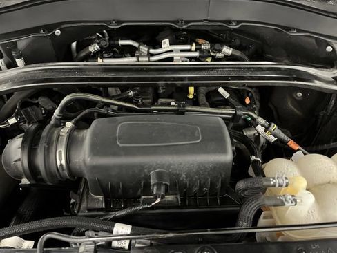 Used 2023 Ford Explorer Limited image 40