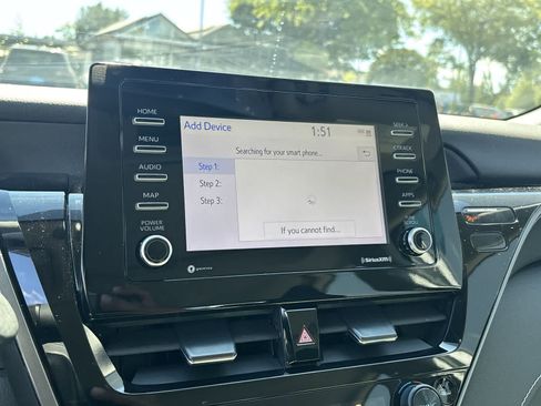 Used 2022 Toyota Camry SE w/ Convenience Package FWD image 10