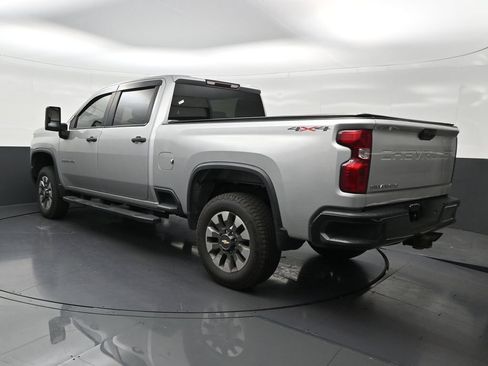 Used 2022 Chevrolet Silverado 2500 Custom w/ Custom Convenience Package AWD/4WD image 3