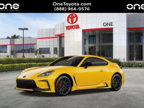 New 2026 Toyota GR86 YUZU Limited image 3