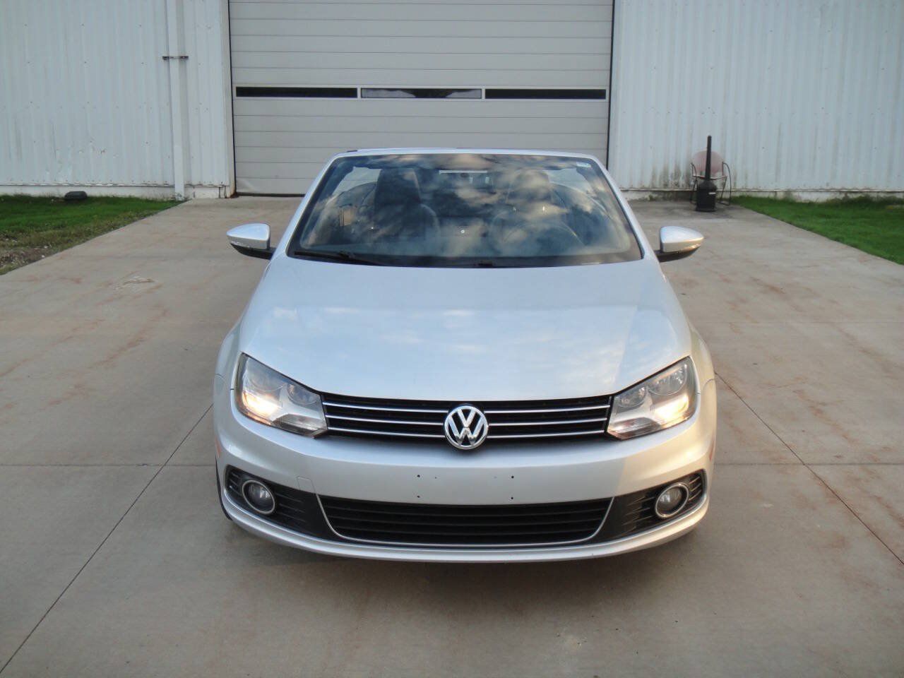 Used 2012 Volkswagen Eos Komfort FWD image 3