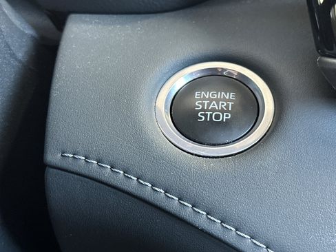 Certified 2024 Toyota Highlander XLE AWD/4WD image 22