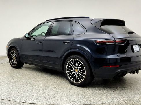 Used 2023 Porsche Cayenne Platinum Edition AWD/4WD image 7
