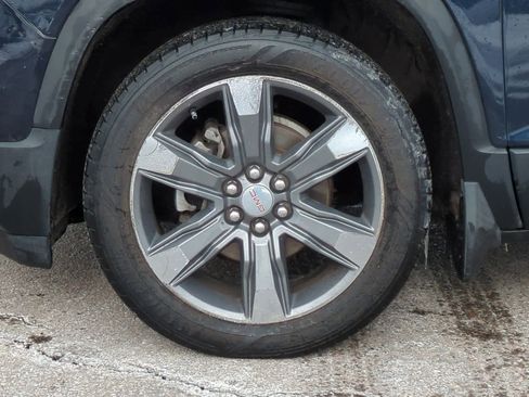 Used 2017 GMC Acadia SLT image 14