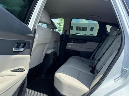 Certified 2025 Nissan Murano SV AWD/4WD image 10