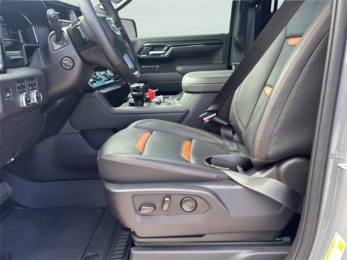 Used 2025 GMC Sierra 1500 AT4 w/ AT4 Premium Package image 21