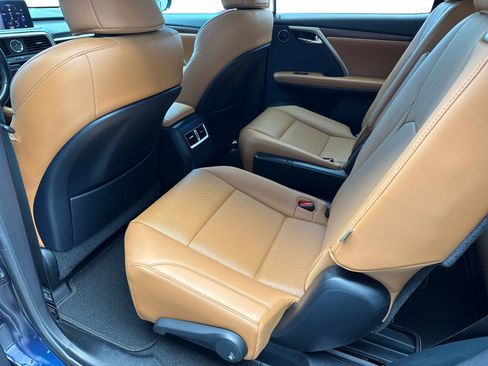 Certified 2022 Lexus RX 450hL AWD w/ Premium Package image 15