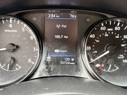 Used 2021 Nissan Rogue Sport SV AWD/4WD image 15