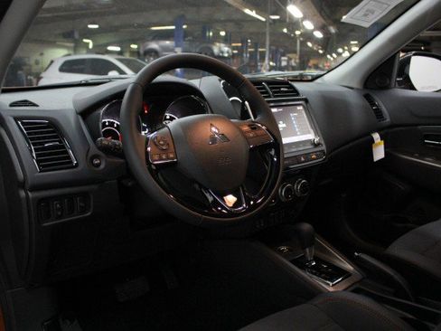 New 2026 Mitsubishi Outlander Sport SE image 5