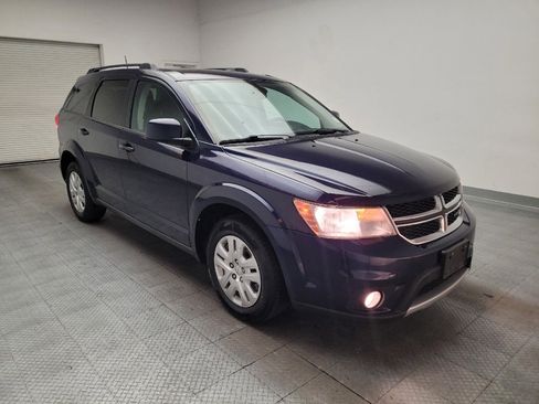 Used 2019 Dodge Journey SE w/ Connectivity Group FWD image 13