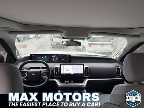 New 2025 Ford Expedition Platinum w/ Platinum Ultimate Package AWD/4WD image 39