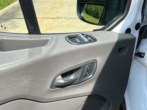 Used 2024 Ford Transit 250 148 High Roof RWD image 43
