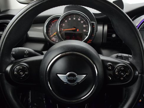 Used 2015 MINI Cooper 4-Door Hardtop image 22