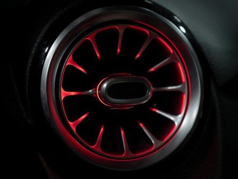 Certified 2021 Mercedes-Benz GLB 250 image 17