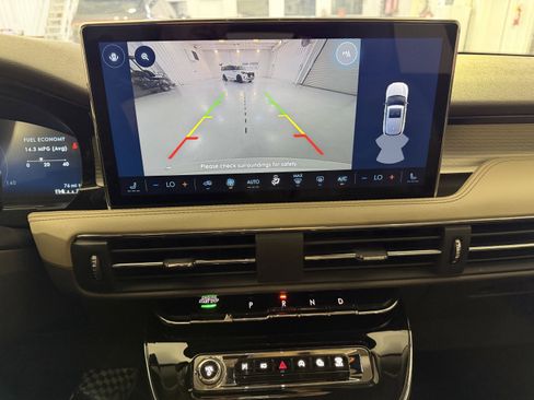 Used 2023 Lincoln Corsair FWD image 19