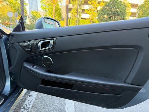 Used 2012 Mercedes-Benz SLK 350 image 23