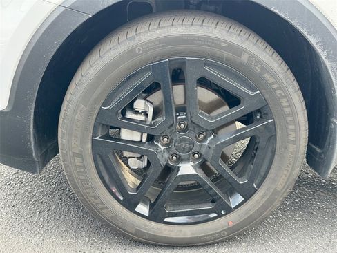 Certified 2025 Kia Telluride SX Prestige X-Line image 9