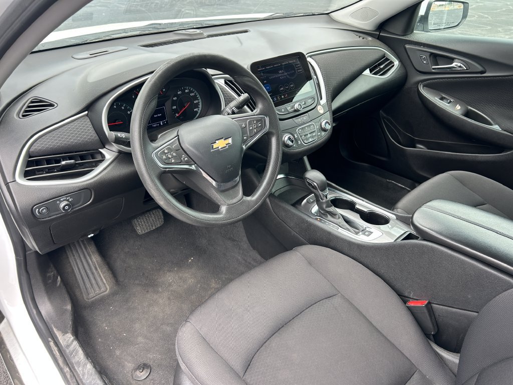 Used 2024 Chevrolet Malibu LT FWD image 24