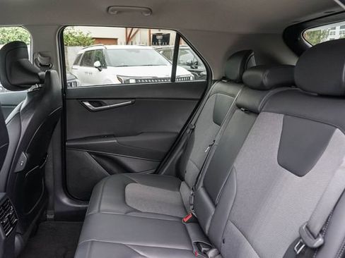 Certified 2025 Kia Niro EX FWD image 20
