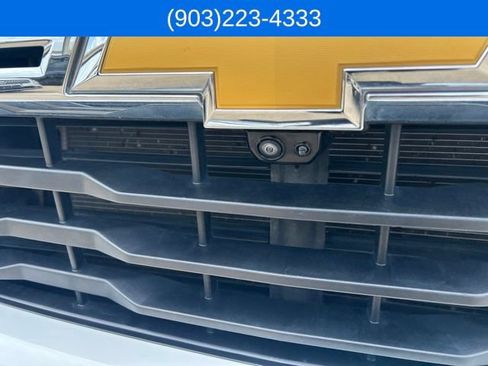 Used 2024 Chevrolet Silverado 2500 LT AWD/4WD image 4