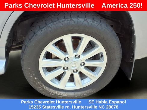 Used 2008 Lexus LX 570 4WD image 36