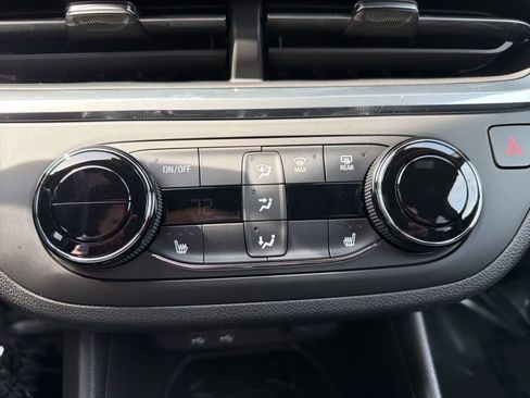 Used 2024 Buick Envista Preferred w/ Convenience I Package image 24