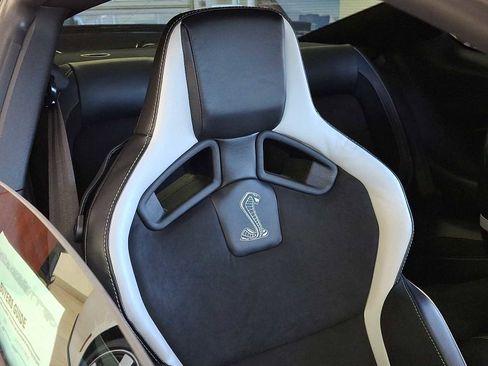 Used 2020 Ford Mustang Shelby GT500 w/ Technology Package image 30