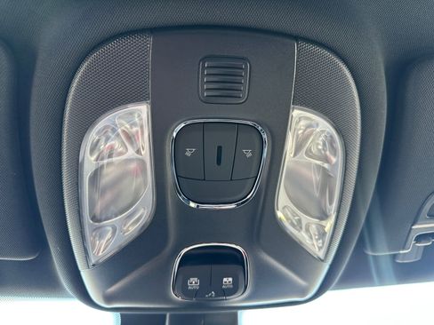 New 2025 Jeep Compass Limited w/ Sun & Sound Group AWD/4WD image 30