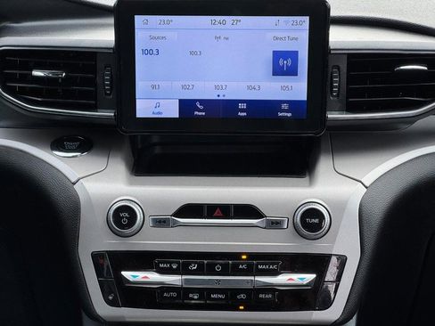 Used 2023 Ford Explorer XLT w/ Equipment Group 202A image 14