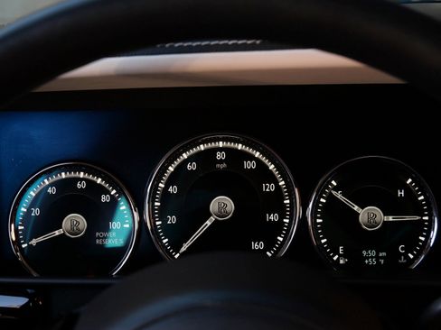 Used 2021 Rolls-Royce Cullinan image 15