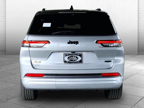 New 2026 Jeep Grand Cherokee L Summit w/ Obsidian Package AWD/4WD image 4