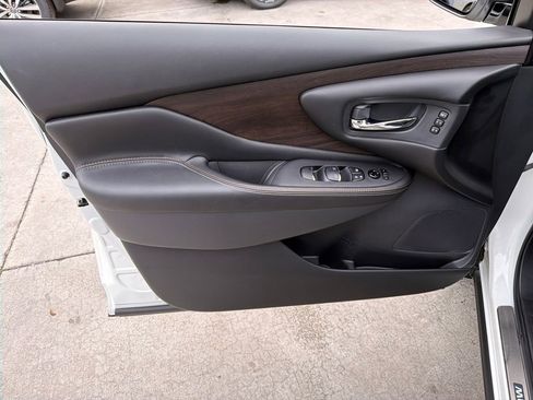 Used 2023 Nissan Murano Platinum w/ Cargo Package image 17