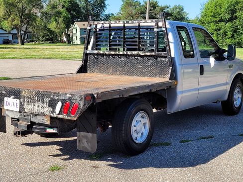 Used 2000 Ford F250 Lariat image 6