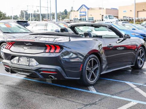 Used 2024 Ford Mustang Convertible image 23