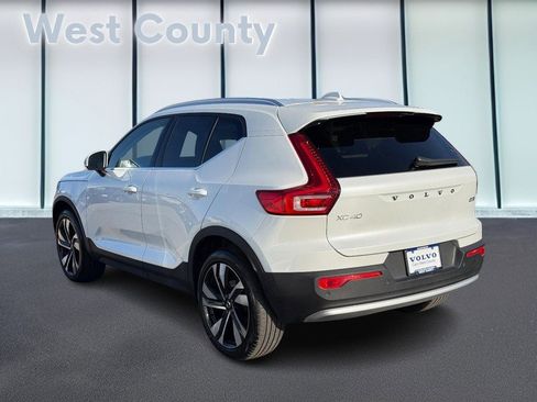 Used 2023 Volvo XC40 B5 Ultimate w/ Protection Package Premier image 7