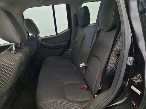 Used 2015 Nissan Xterra PRO-4X AWD/4WD image 18