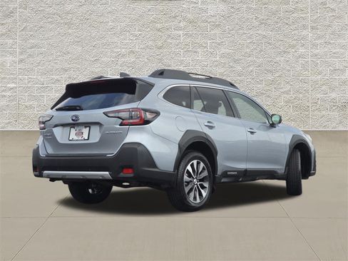 Certified 2025 Subaru Outback Limited AWD/4WD image 7