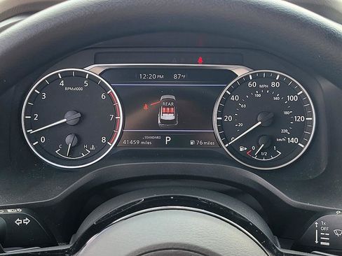 Used 2023 Nissan Rogue SV FWD image 20