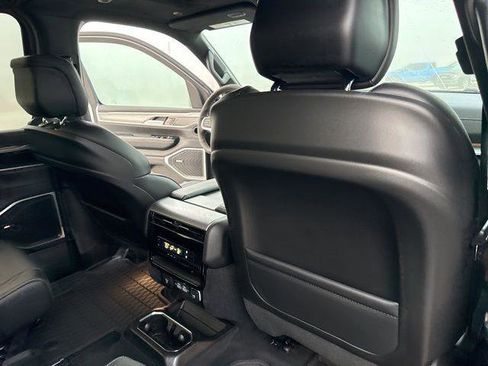 New 2026 Jeep Grand Wagoneer 4WD image 32