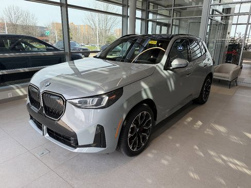 New 2026 BMW X3 xDrive30 w/ Premium Package AWD/4WD image 3