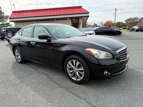 Used 2011 INFINITI M37 x w/ Premium Pkg image 5
