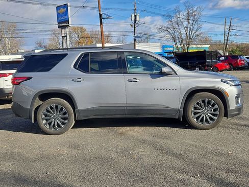 Used 2023 Chevrolet Traverse RS w/ LPO, Floor Liner Package image 9